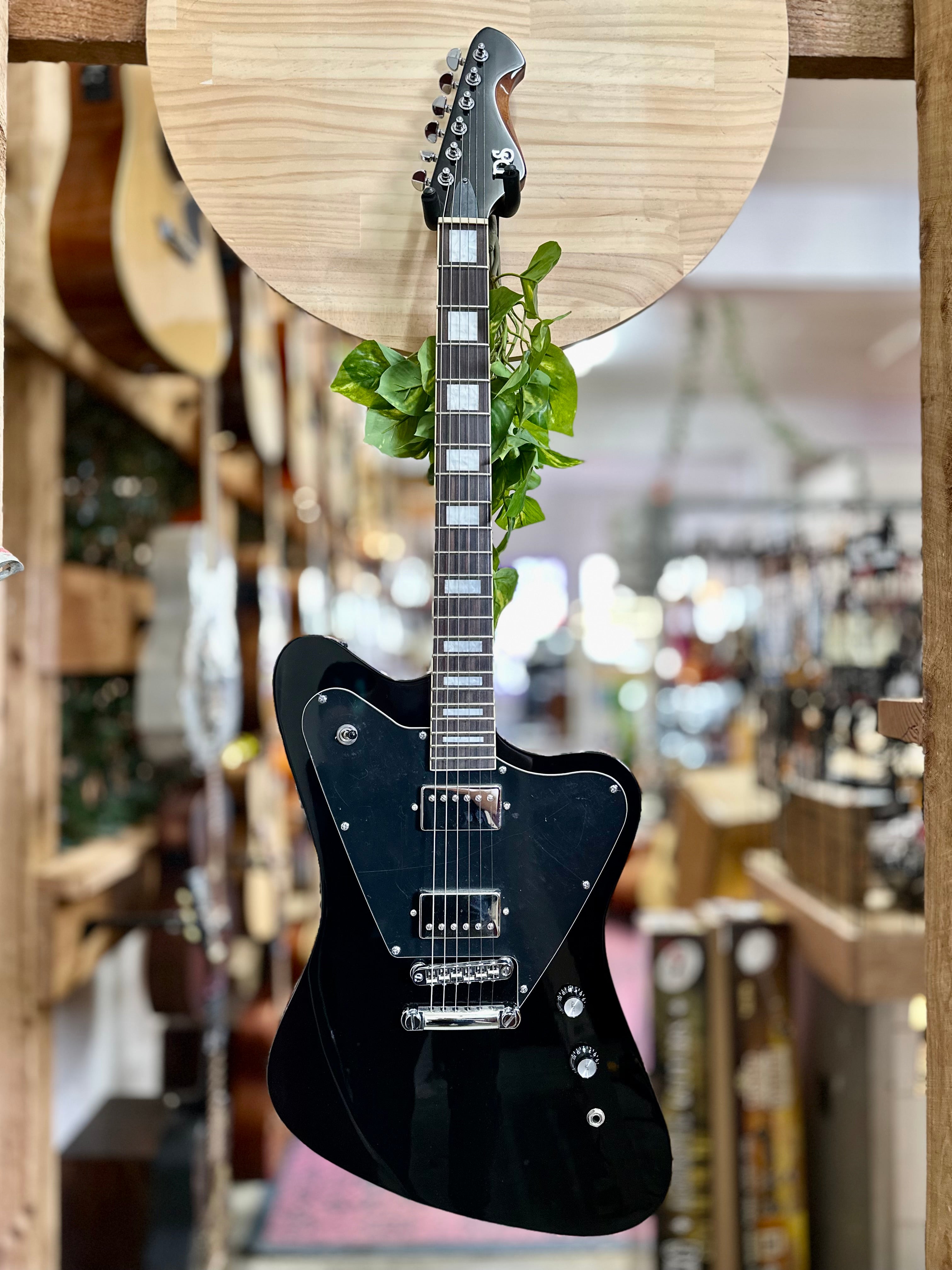 PureSalem | Cardinal | Opal Black PureSalem | Cardinal | Opal Black